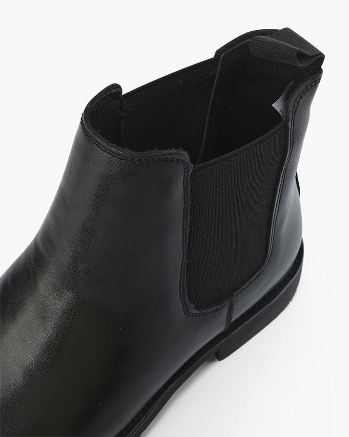 Men's Luxury Leather Suede Chelsea Boots - Elegant Slip-On Footwear Style
